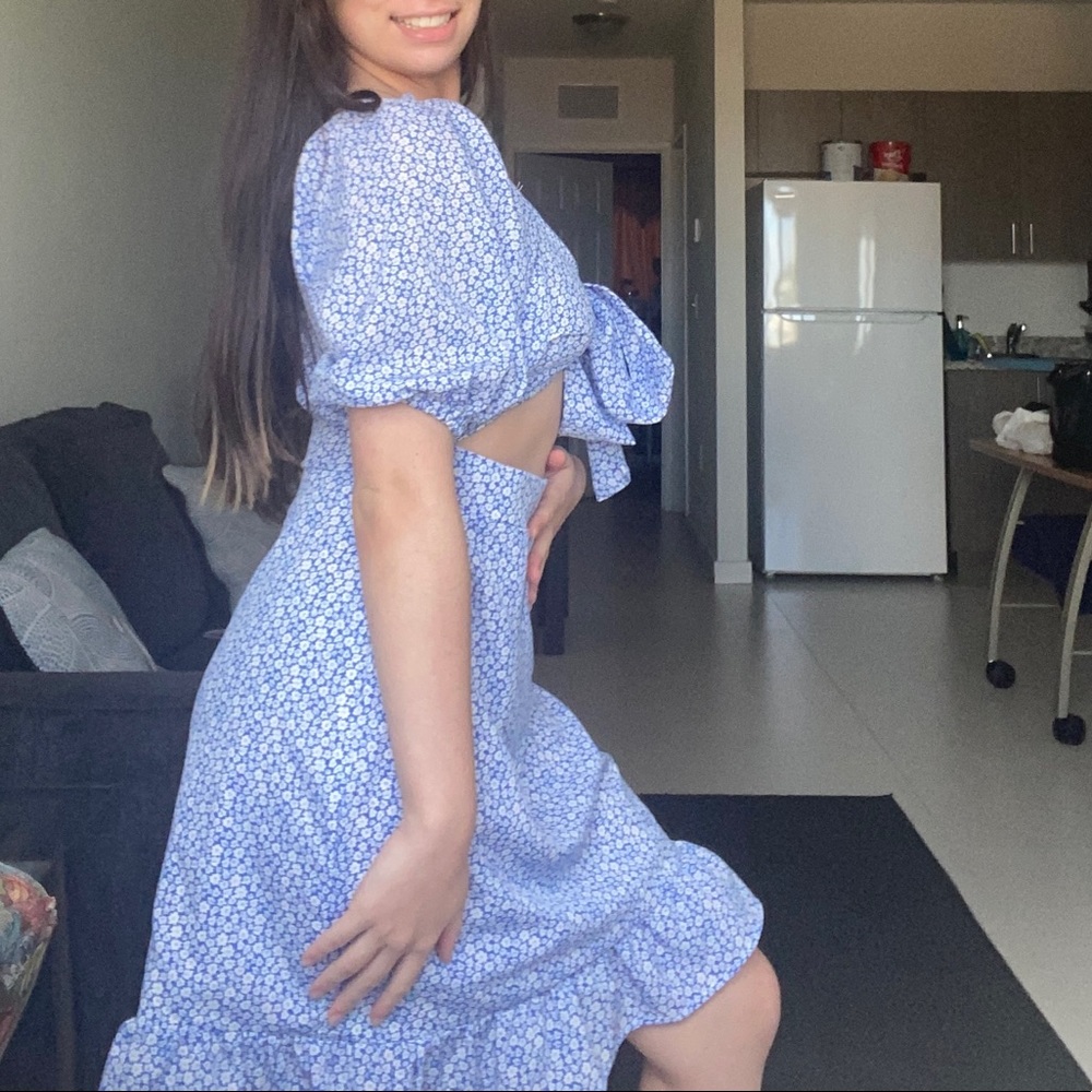Flowered ruffled dress